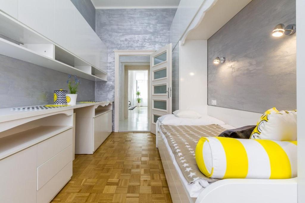 Stylish Apartment 5 Minutes Walk From City Center Prague Ngoại thất bức ảnh